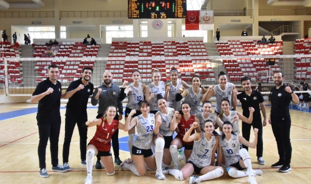 Bozüyük Belediyesi Eğitim ve Spor Kulübü Kadın Voleybol Takımı rakibini 3-0 mağlup etti