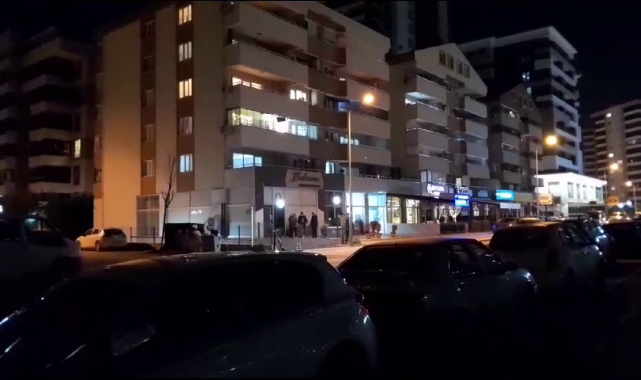 Bursa’da bir kafenin asma tavanı çöktü