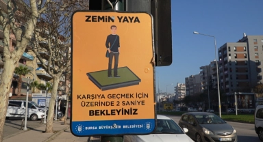 Bursa'da butonsuz yaya geçidi! 'Zemin yaya' uygulaması hizmette