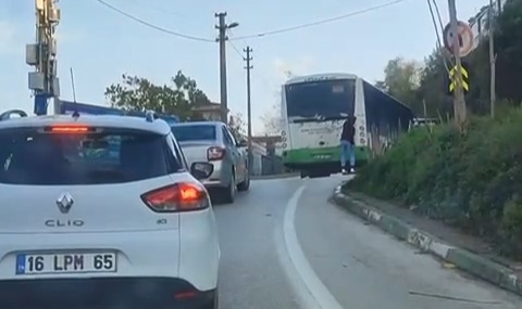 Bursa’da genç adeta ölümle dans etti