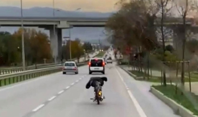 Bursa'da motosikletli genç ölümle dans etti!