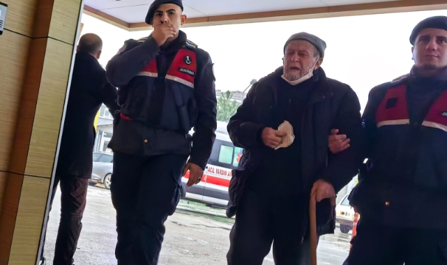 Bursa'da tutuklanan yaşlı adam hüngür hüngür ağladı