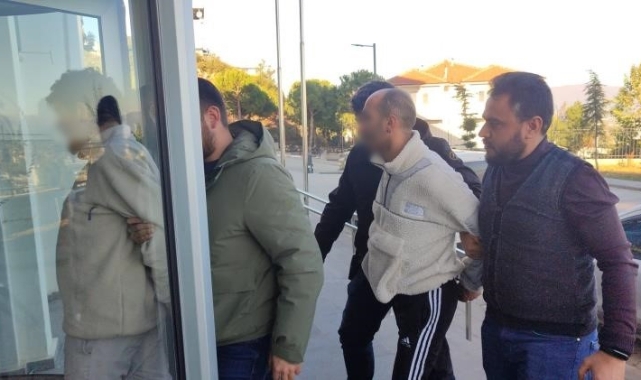 Bursa polisi uyuşturucu tacirlerine geçit vermedi