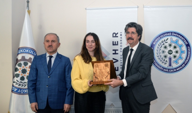 BUÜ’de teknolojik dönüşüm ile gelecek yakalanıyor