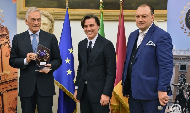 Büyükekşi ve Montella'ya İtalya'dan ödül