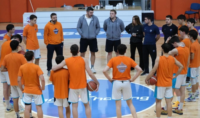 Çağdaş Bodrum’un gençleri galibiyete hazırlanıyor