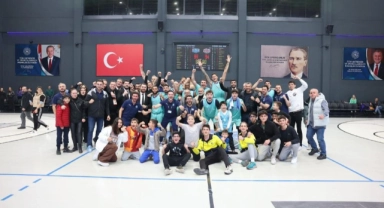Çayırova Belediyesi, ligin ilk yarısını galibiyetle kapattı