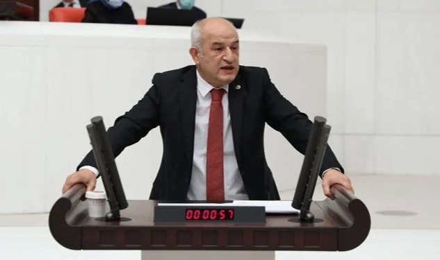CHP'li Milletvekili Kasap, Saadet Partisi'ne geçti