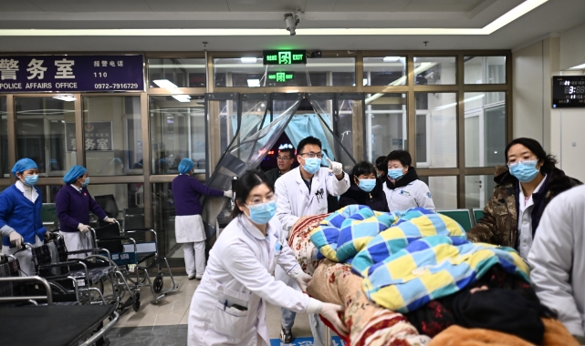 Çin'de 6.2 büyüklüğünde deprem: 118 ölü