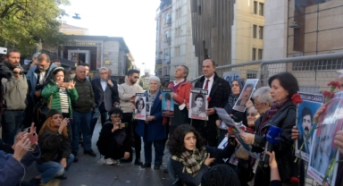 Avrupa Parlamentosu Cumartesi Anneleri'nin eylemini takip etti