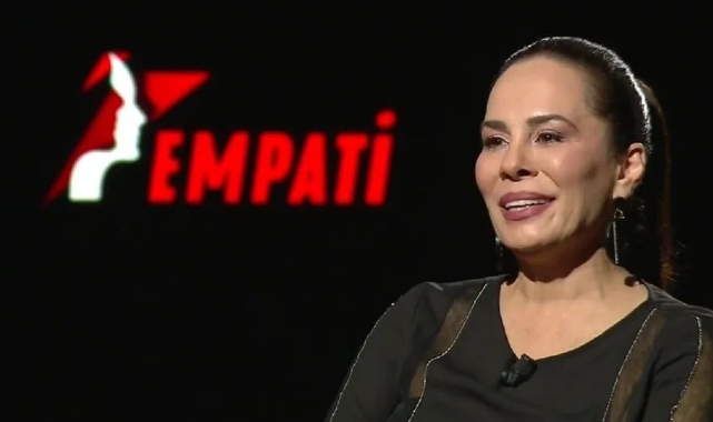 Demet Sağıroğlu: Hayatımın kırılma noktası Kayahan'la tanışmam