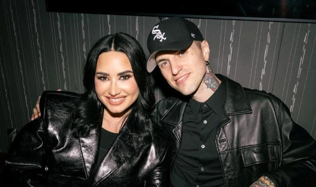Demi Lovato nişanlandı