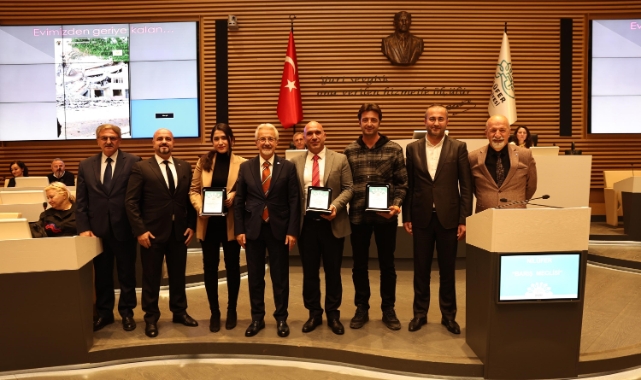 Deprem bölgesinden Nilüfer'e teşekkür