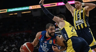 Dev derbide gülen taraf Anadolu Efes oldu