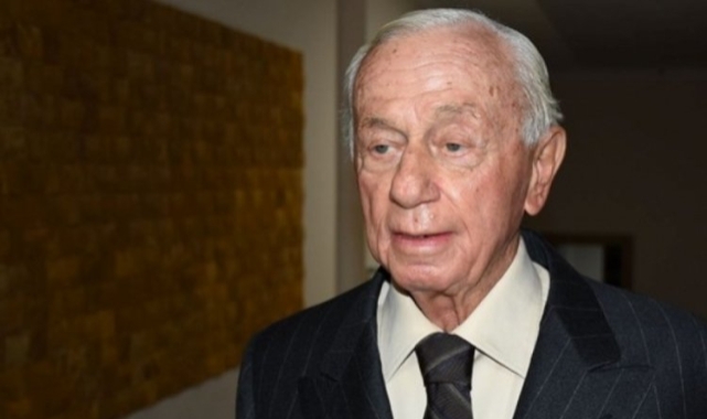 Devlet sanatçısı Prof. Dr. Nevzat Atlığ hayatını kaybetti