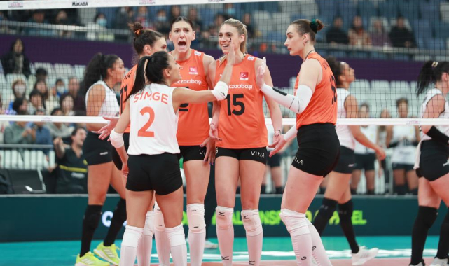 Eczacıbaşı Dynavit, FIVB Dünya Kulüpler Şampiyonası'nda finalde