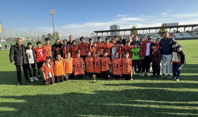 Elazığ U14 Ligi’nde şampiyon Yolspor