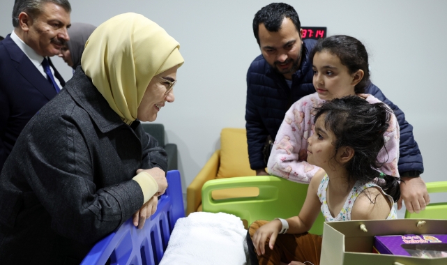 Emine Erdoğan’dan Gazzeli hasta çocuklara şefkat eli