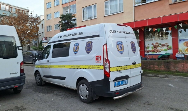 Engelli kızını öldürüp intihar etti