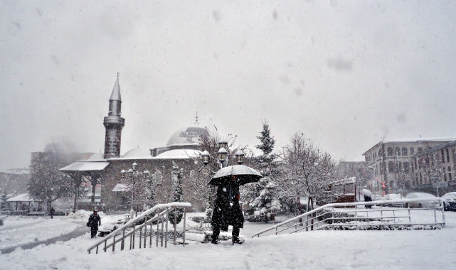Erzurum’da okullara 1 günlük kar tatili