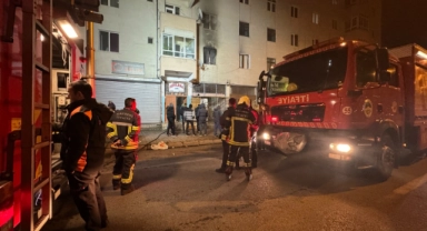 Evde çıkan yangında 4 kişi dumandan etkilendi