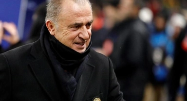 Fatih Terim imza için Atina'da