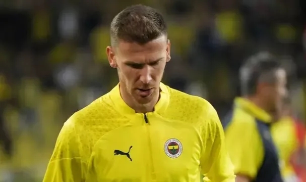 Fenerbahçe'de derbi öncesi sakatlık şoku! Kadrodan çıkartıldı