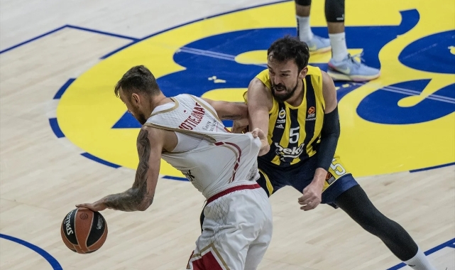 Fenerbahçe, Monaco'yu eli boş gönderdi