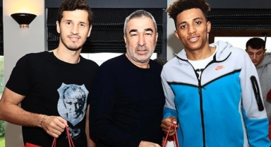 Feyyaz Uçar ile Samet Aybaba, futbolcuların yeni yılını kutladı