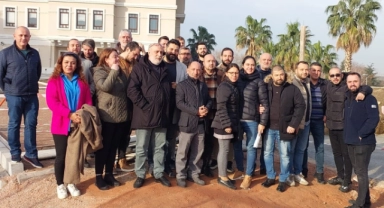 Fotoğrafçılar Başkan Dündar'a seslendi