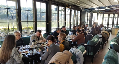 Gazeteciler Nefes Dağyenice'de bir araya geldi