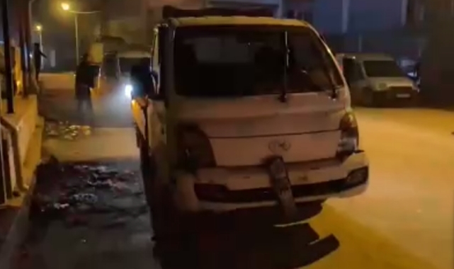 Hafif ticari araç kamyonet ile çapıştı: 1 yaralı