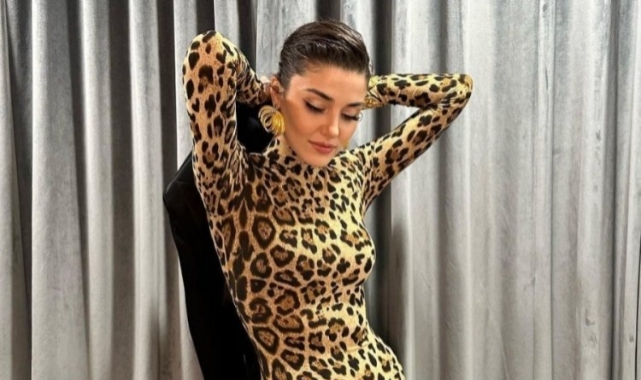 Hande Erçel'in leopar desenli elbisesi gündem oldu