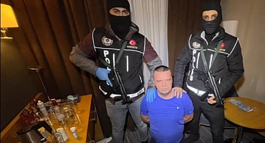 İnterpol kırmızı bülteni ile aranıyordu! Türkiye'de yakalandı