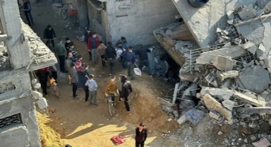 İsrail Cibaliye’de evleri vurdu: 13 ölü, 75 yaralı!