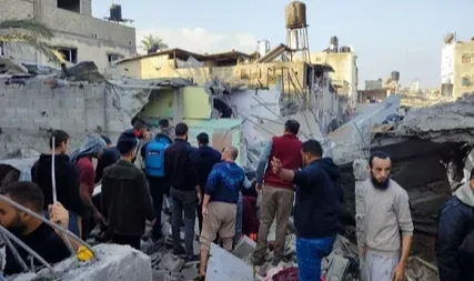 İsrail Gazze’de mülteci kamplarını vurdu: 23 ölü