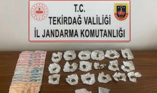 Jandarma uyuşturucuya geçit vermiyor: 8 gözaltı