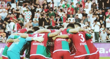 Karşıyaka zirve yürüyüşüne devam mı diyecek ?