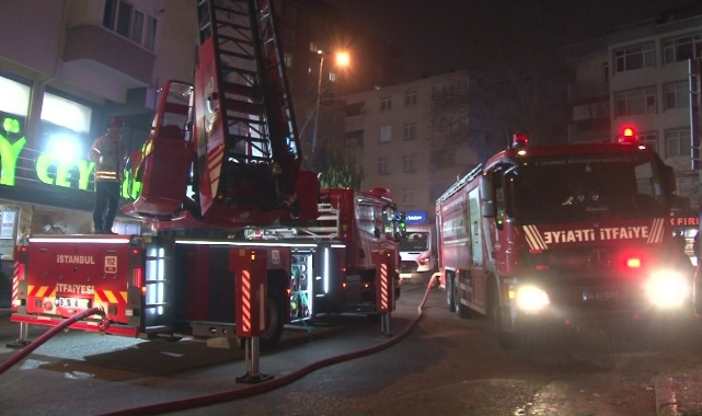 Kartal'da bacadan çıkan yangın çatıya sıçradı