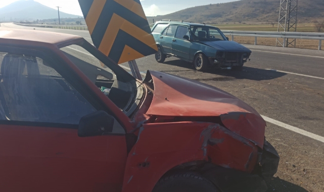 Korkutan kaza! Otomobiller çarpıştı