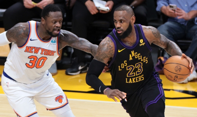 LeBron James mağlubiyeti önleyemedi