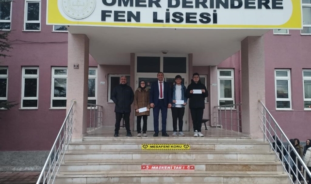 Liseli gençler küfür ve argoya karşı yarıştı