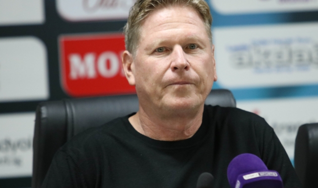 Markus Gisdol: “3 maçtır üst üste kazanıp, harika bir hafta geçirdik”