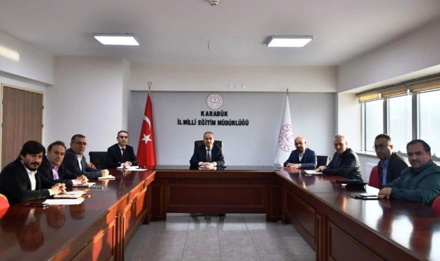 Milli Eğitim'de haftalık değerlendirme toplantısı