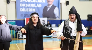 Nilüfer’de özel çocukların gösterisi alkış aldı