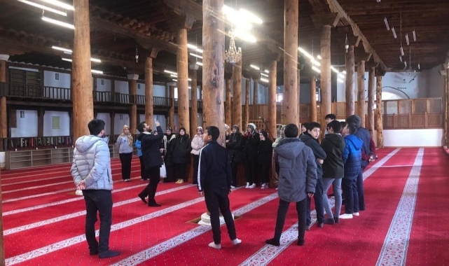Öğrenciler ÇEDES ile Ulu Cami gezisi yaptılar