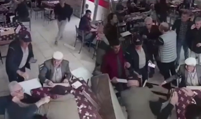 Okey masasında birbirine giren dedeler barıştı