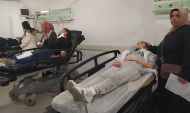 Okul servisi kaza yaptı! 2'si ağır, 20 öğrenci yaralandı