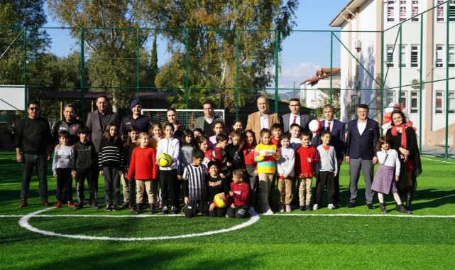 Ortaca’da halı sahalar açılıyor