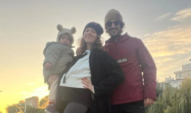 Oyuncu Taner Ölmez'den aile pozları